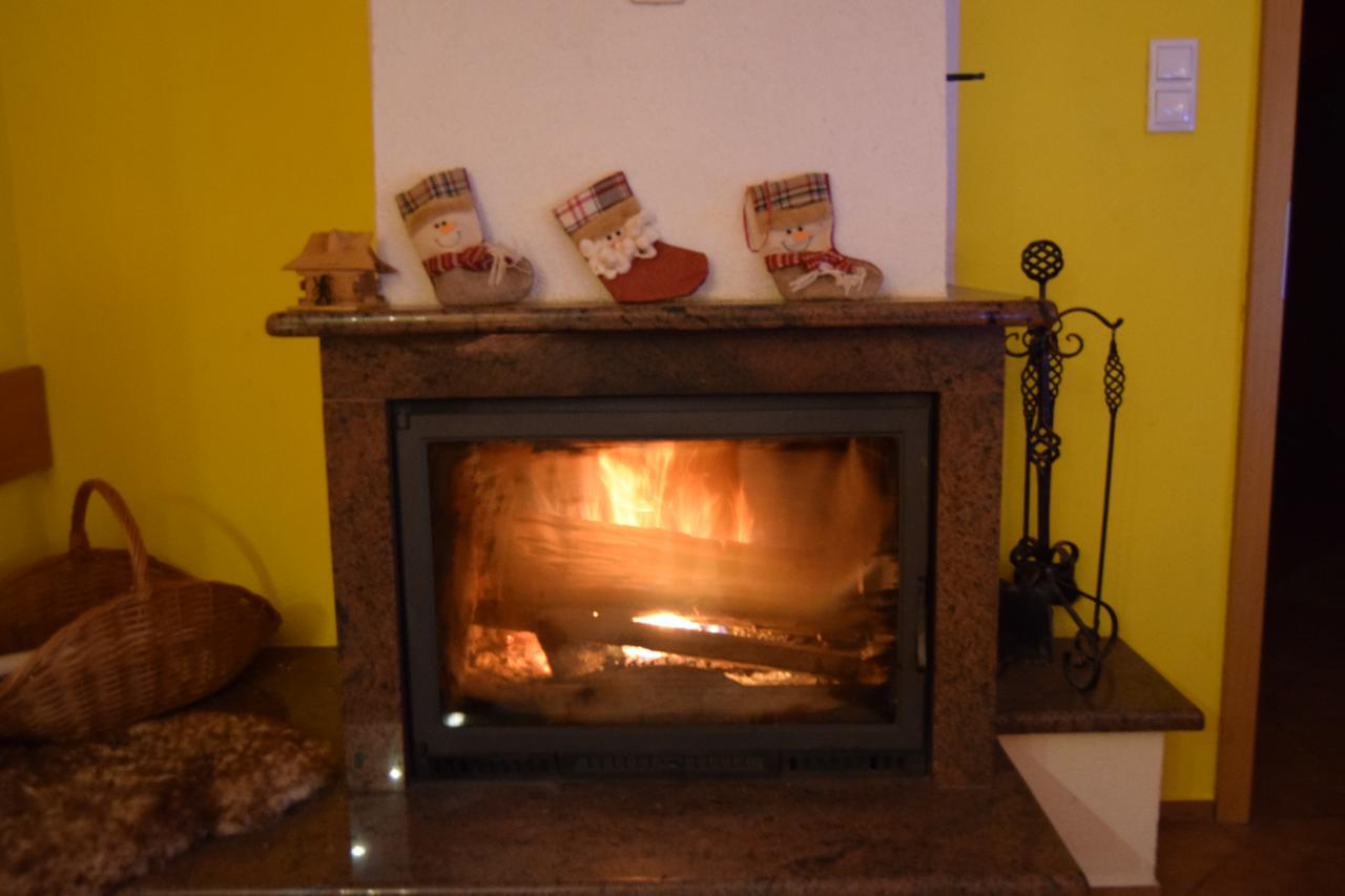 Hotel Pezion Limbovy Dvor Vrbov Esterno foto