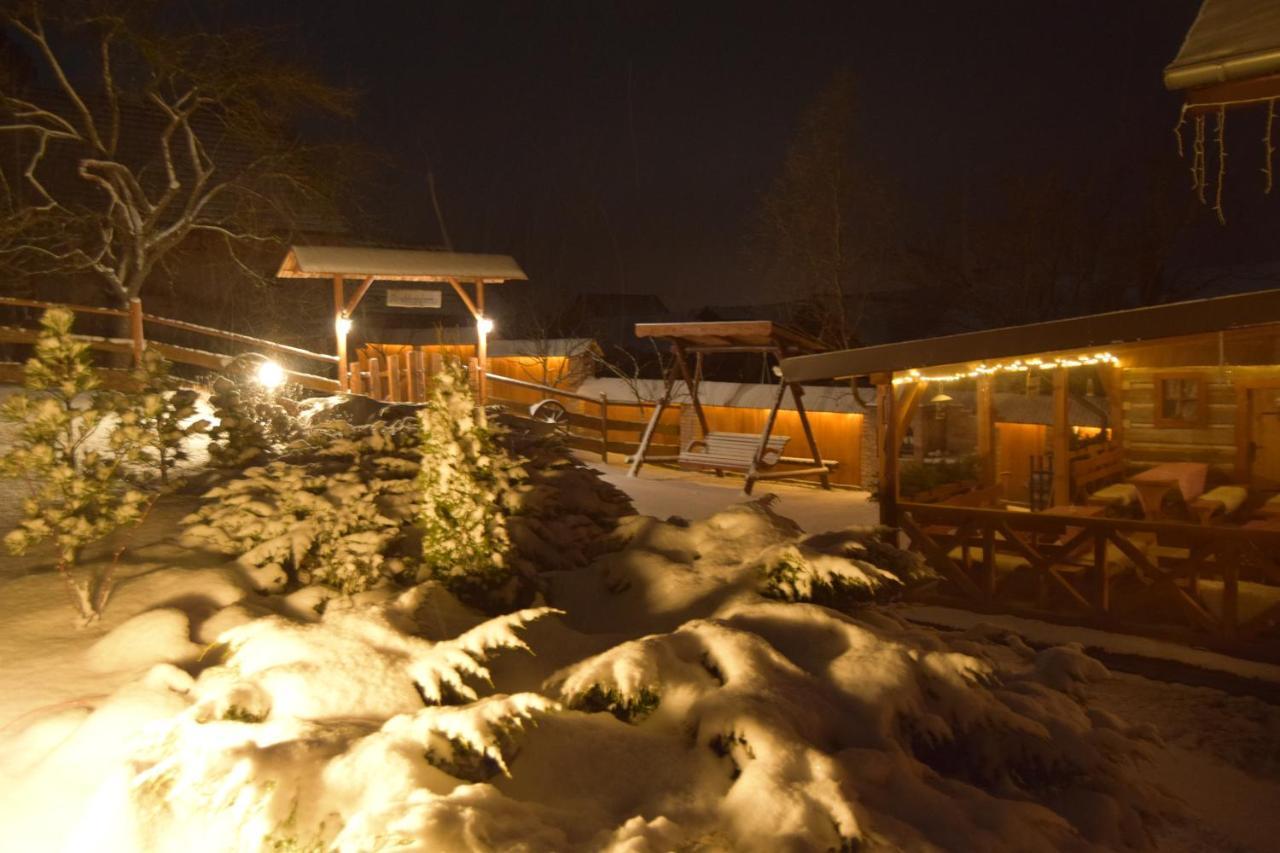 Hotel Pezion Limbovy Dvor Vrbov Esterno foto