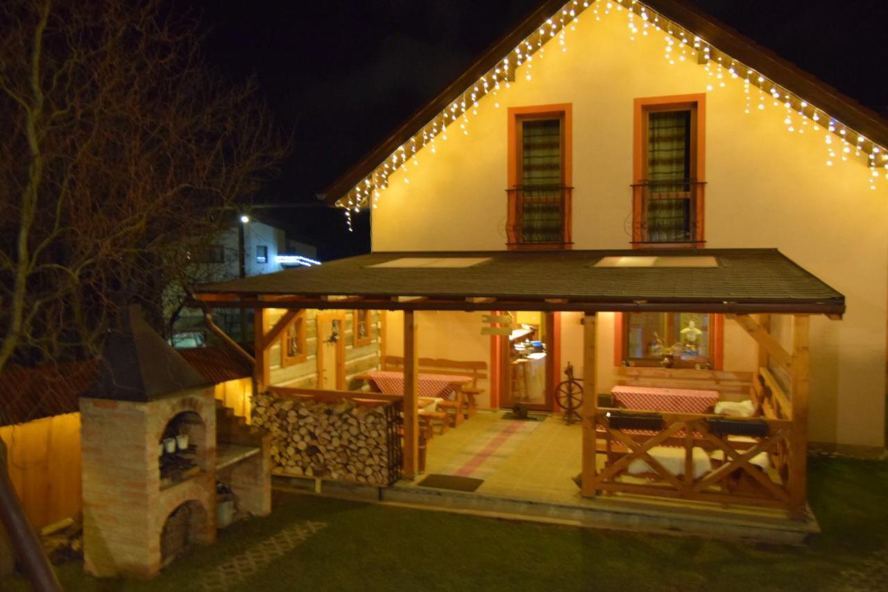 Hotel Pezion Limbovy Dvor Vrbov Esterno foto