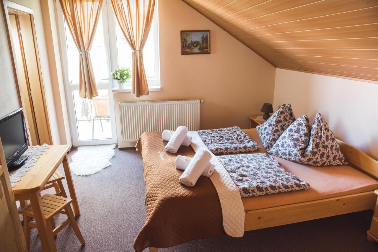 Hotel Pezion Limbovy Dvor Vrbov Esterno foto